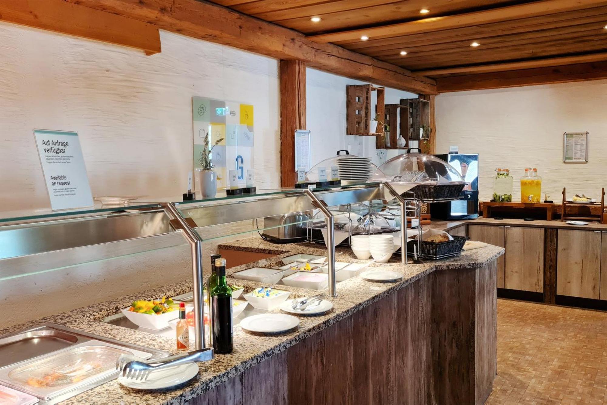 Garner Sued By Ihg 4*