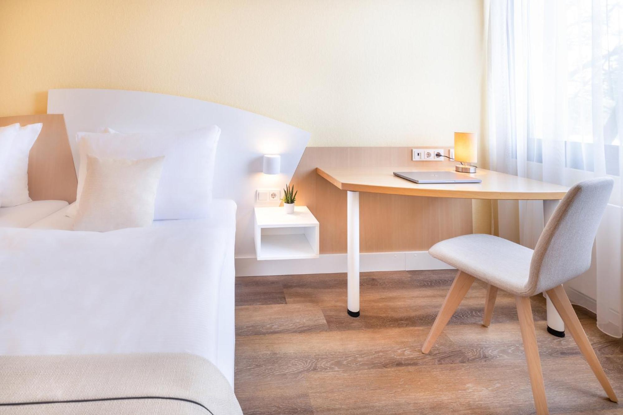 Garner Sued By Ihg 4*