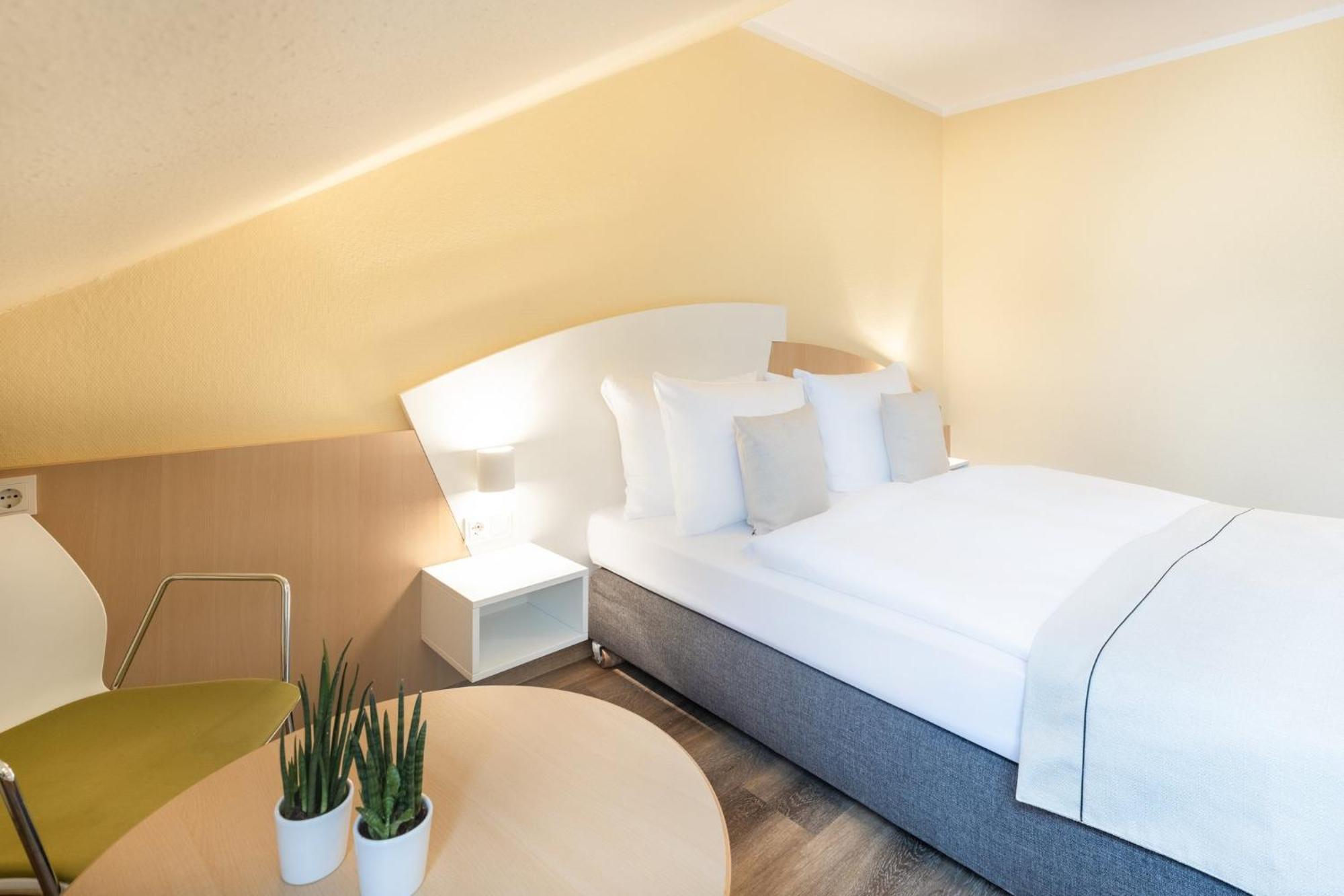 Garner Sued By Ihg Erlangen