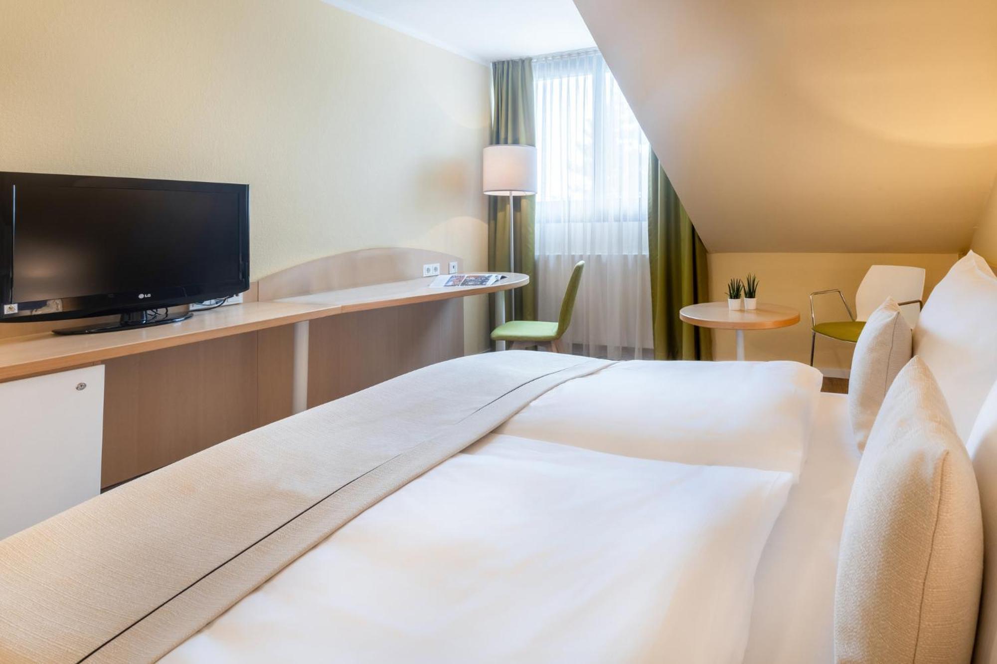 Garner Sued By Ihg Hotel 4*