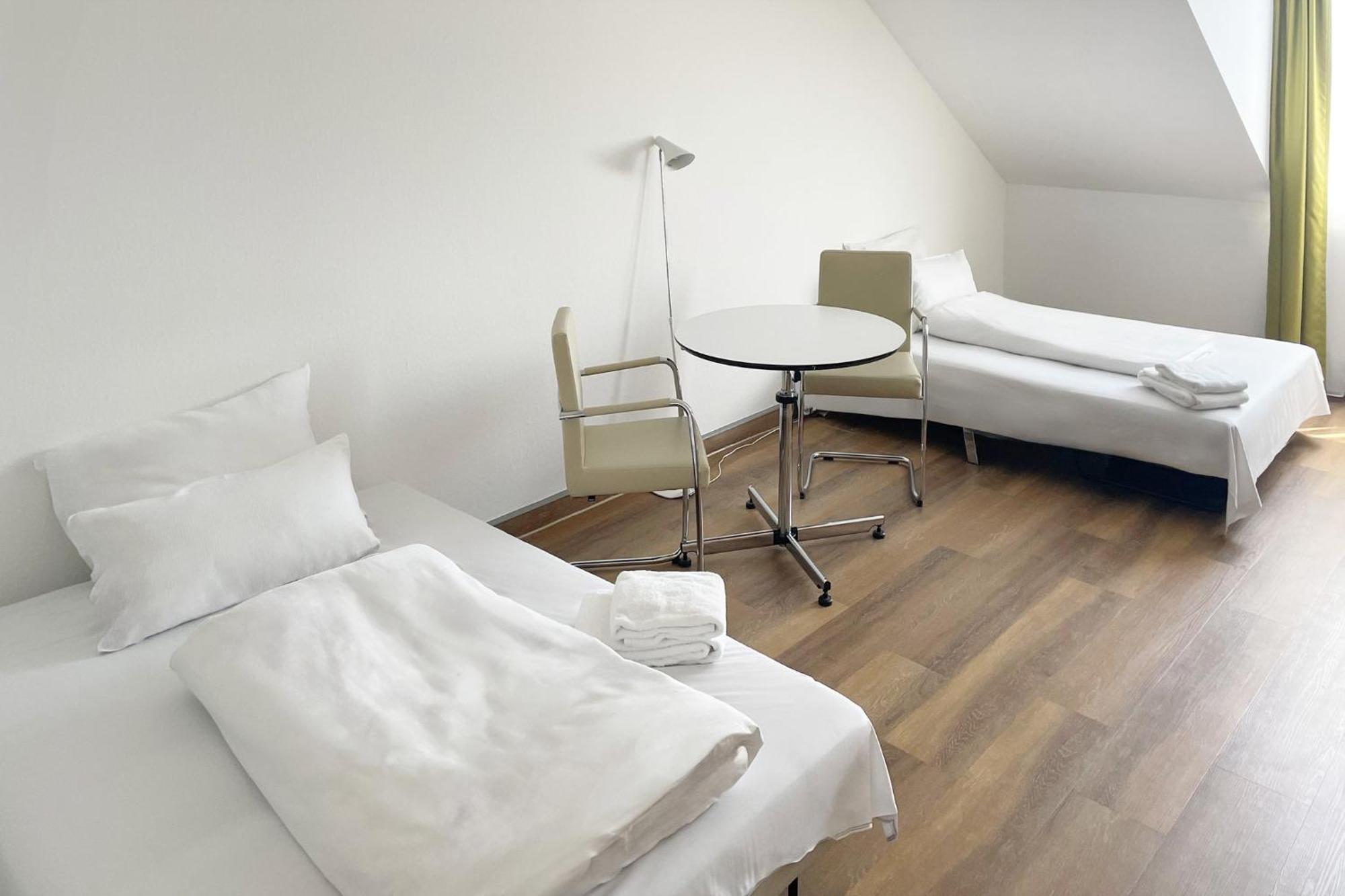Hotel Garner Sued By Ihg